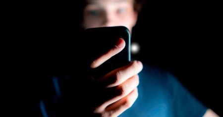 «Σάρωση Συσκευών: Αλήθεια ή Μύθος; Θα Υποχρεωθείτε σε Ταυτοποίηση για «Γυμνές» Φωτογραφίες;» «Σάρωση Συσκευών: Αλήθεια ή Μύθος; Θα Υποχρεωθείτε σε Ταυτοποίηση για «Γυμνές» Φωτογραφίες;»