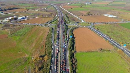 Αγροτικές Κινητοποιήσεις: Η Εβδομάδα που Ξεσηκώνει! Δείτε Ποια Αιτήματα τρίζουν την Οικονομία! Αγροτικές Κινητοποιήσεις: Η Εβδομάδα που Ξεσηκώνει! Δείτε Ποια Αιτήματα τρίζουν την Οικονομία!