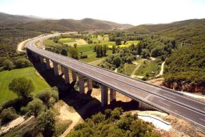 «Συναγερμός στην Εγνατία Οδό: Η ΓΕΚ ΤΕΡΝΑ αναλαμβάνει πλήρως τον έλεγχο! Τι σημαίνει αυτό για τον ανταγωνισμό;» «Συναγερμός στην Εγνατία Οδό: Η ΓΕΚ ΤΕΡΝΑ αναλαμβάνει πλήρως τον έλεγχο! Τι σημαίνει αυτό για τον ανταγωνισμό;»