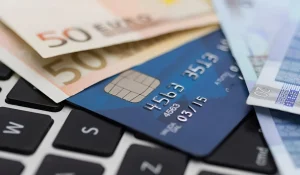 «Ανακαλύψτε το Επαναστάτη Ψηφιακό Νόμισμα που Βασίζεται στο Ευρώ – Μην το Χάσετε!»