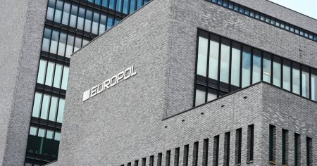 Σοκαριστικές αποκαλύψεις: 193 συλλήψεις σε ένα τρομακτικό εγκληματικό δίκτυο που προσέφερε «υπηρεσίες» online! Σοκαριστικές αποκαλύψεις: 193 συλλήψεις σε ένα τρομακτικό εγκληματικό δίκτυο που προσέφερε «υπηρεσίες» online!