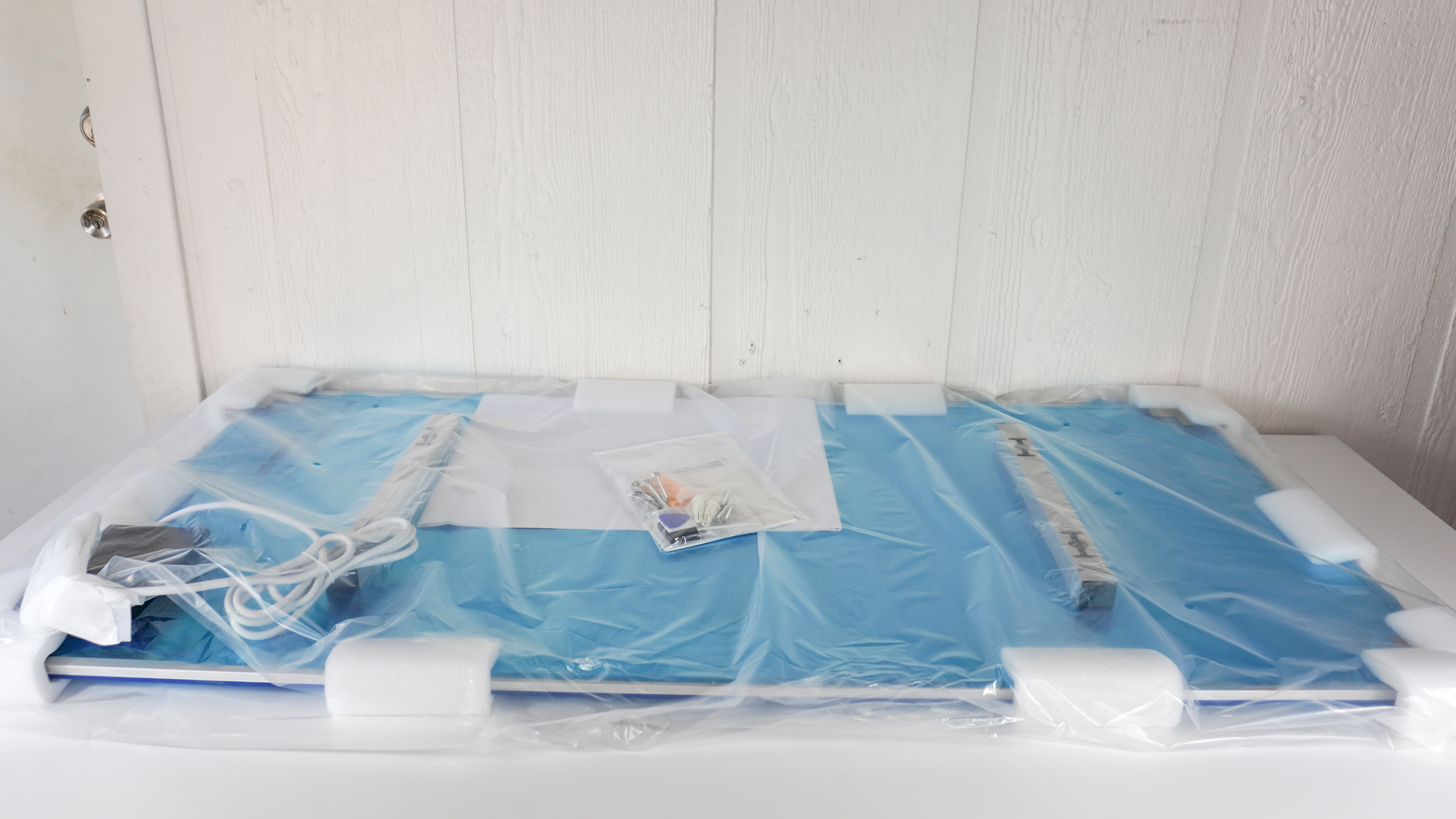 Αποσυσκευασία του θερμαντήρα υπερύθρων Boldr Kelvin