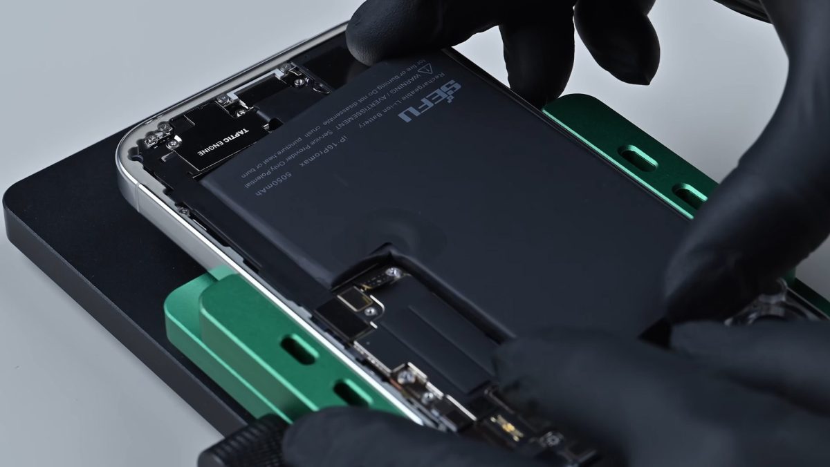 Η τροποποίηση μπαταρίας iPhone 16 Pro Max του δίνει μεγαλύτερη χωρητικότητα από την έκδοση eSIM του iPhone 17 Pro Max