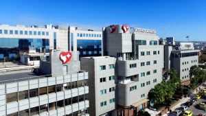 Ανατρεπτική Εξελιξη: Το Ιατρικό Κέντρο Αθηνών Κάνει Ιστορία με Πανευρωπαϊκή Πρωτιά στη Θεραπεία του Καρκίνου του Προστάτη! Ανατρεπτική Εξελιξη: Το Ιατρικό Κέντρο Αθηνών Κάνει Ιστορία με Πανευρωπαϊκή Πρωτιά στη Θεραπεία του Καρκίνου του Προστάτη!