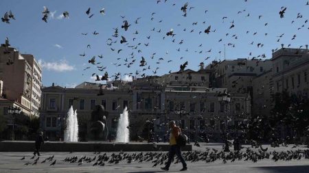 «Ανατροπή το 2026: Μικρότερες αυξήσεις εισφορών για τους ελεύθερους επαγγελματίες! Δείτε πώς θα σας επηρεάσει!»