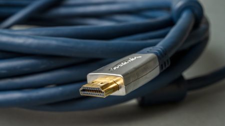 Είναι τα επιχρυσωμένα καλώδια HDMI στην πραγματικότητα καλύτερα; Είναι τα επιχρυσωμένα καλώδια HDMI στην πραγματικότητα καλύτερα;