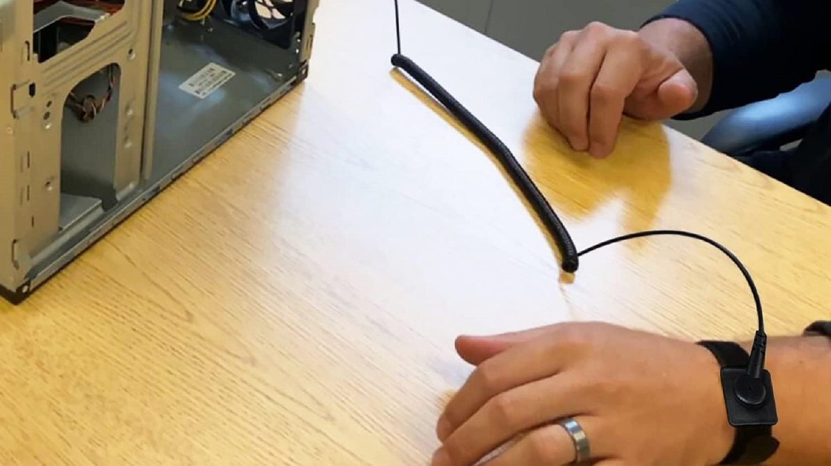 Το προσιτό εργαλείο που μπορεί να σώσει τον υπολογιστή σας από ένα θανατηφόρο σοκ