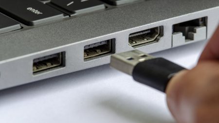 Έχει σημασία ποια θύρα USB χρησιμοποιείτε στον υπολογιστή σας; Έχει σημασία ποια θύρα USB χρησιμοποιείτε στον υπολογιστή σας;