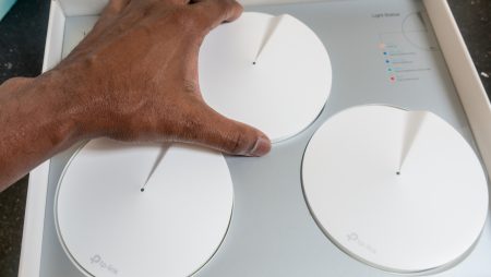 3 λόγοι για τους οποίους τα συστήματα Wi-Fi Mesh είναι καλύτερα από τους κανονικούς δρομολογητές 3 λόγοι για τους οποίους τα συστήματα Wi-Fi Mesh είναι καλύτερα από τους κανονικούς δρομολογητές