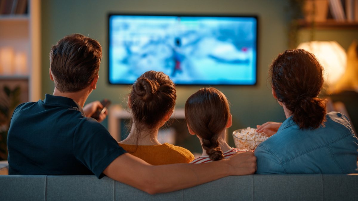 Η τηλεοπτική τάση που αντικαθιστά τις Premium υπηρεσίες ροής