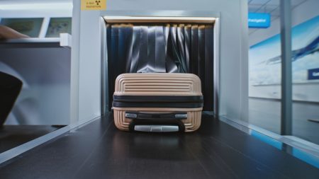 4 Ταξιδιωτικά Gadget Εγκεκριμένα από την TSA που μπορείτε να μεταφέρετε στην επόμενη πτήση σας 4 Ταξιδιωτικά Gadget Εγκεκριμένα από την TSA που μπορείτε να μεταφέρετε στην επόμενη πτήση σας