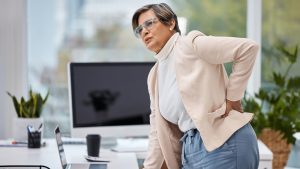 Πείτε αντίο στον πόνο στην πλάτη με αυτά τα πρόσθετα γραφείου και τα gadget