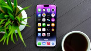 Σύμφωνα με πληροφορίες, η τεχνολογία Face ID κάτω από την οθόνη του iPhone 18 Pro βρίσκεται σε δοκιμή Σύμφωνα με πληροφορίες, η τεχνολογία Face ID κάτω από την οθόνη του iPhone 18 Pro βρίσκεται σε δοκιμή