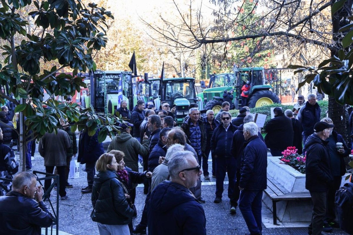 «Αγρότες: Ποιες είναι οι επόμενες κινήσεις-φωτιά μετά τη μυστική σύσκεψη στο μπλόκο της Νίκαιας!» «Αγρότες: Ποιες είναι οι επόμενες κινήσεις-φωτιά μετά τη μυστική σύσκεψη στο μπλόκο της Νίκαιας!»