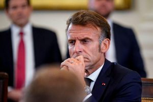 «Τεχνητή Νοημοσύνη: Πώς Μια Ψηφιακή Επανάσταση Απειλεί να Προκαλέσει Στρατιωτικό Πραξικόπημα στη Γαλλία!»