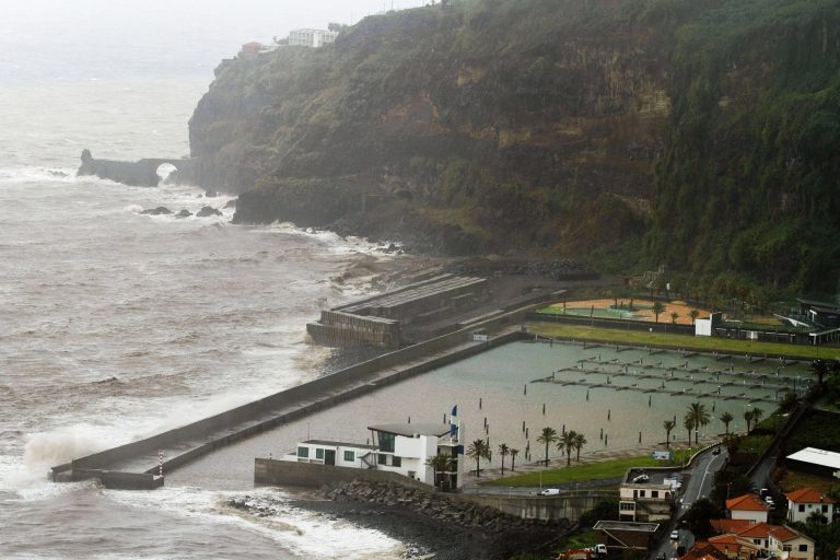 «Συναρπαστική Έρευνα στα Γεγονότα της Μεσογείου: Η Απίστευτη Σύνδεση με τους Σεισμούς που Κανείς Δεν Πίστευε!» «Σοκαριστική Αποκάλυψη: Η Ιβηρική Χερσόνησος Γυρίζει σαν Ρολόι – Τι Κρύβει η Γη!»