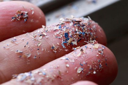 Σοκάρουν οι αποκαλύψεις: Τα μικροπλαστικά μπορεί να επηρεάσουν την υγεία των παιδιών σας!