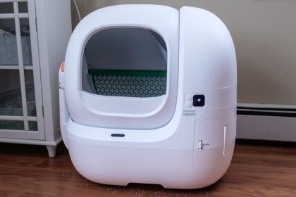 Απίστευτο! Αυτό το νέο ρομποτικό κουτί απορριμμάτων δεν κατασκοπεύει απλά τις γάτες μου – αποκαλύπτει μυστικά που δεν φαντάζεστε!