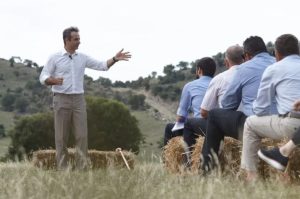 Αγρότες σε απόγνωση: Θέλουν λύσεις, όχι σέλφι με τον πρωθυπουργό! Αγρότες σε απόγνωση: Θέλουν λύσεις, όχι σέλφι με τον πρωθυπουργό!