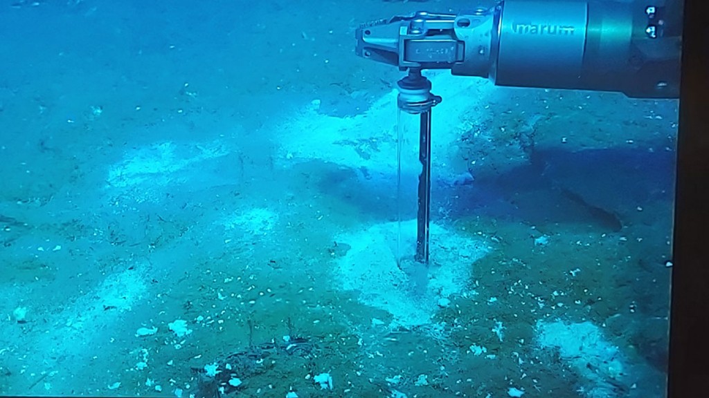 Συναρπαστική Ανακάλυψη: Νέα Υδροθερμικά Πεδία Έρχονται να Ταράξουν τη Θάλασσα της Μήλου! Ανακαλύφθηκαν νέα υδροθερμικά πεδία στη θαλάσσια περιοχή της Μήλου