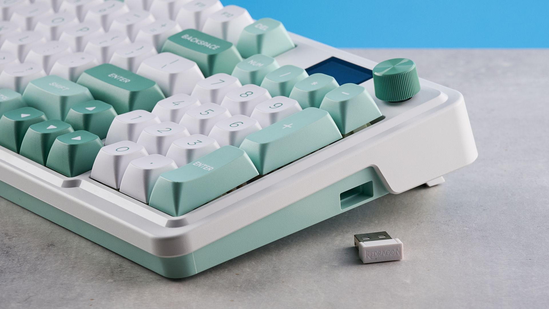 Ανακάλυψε την Αλήθεια για το Redragon Galatin Pro K719: Είναι το Κλειδί για Κορυφαία Gaming Εμπειρία; Redragon Galatin Pro K719