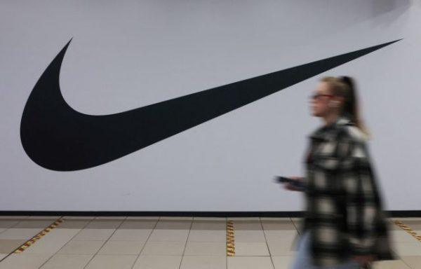 Επική Διαφημιστική Επίθεση της Nike: Μπορεί να Σώσει τα Κέρδη της από την Κατακρήμνιση! Επική Διαφημιστική Επίθεση της Nike: Μπορεί να Σώσει τα Κέρδη της από την Κατακρήμνιση!