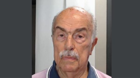 Πέθανε ο Νίκος Ιερείδης