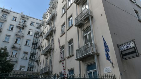 «Σοκ! Το νοσοκομείο «Αλεξάνδρα» αποκαλύπτει την αλήθεια πίσω από φήμες για «πτέρυγα εγκαταλελειμμένων μωρών»!»