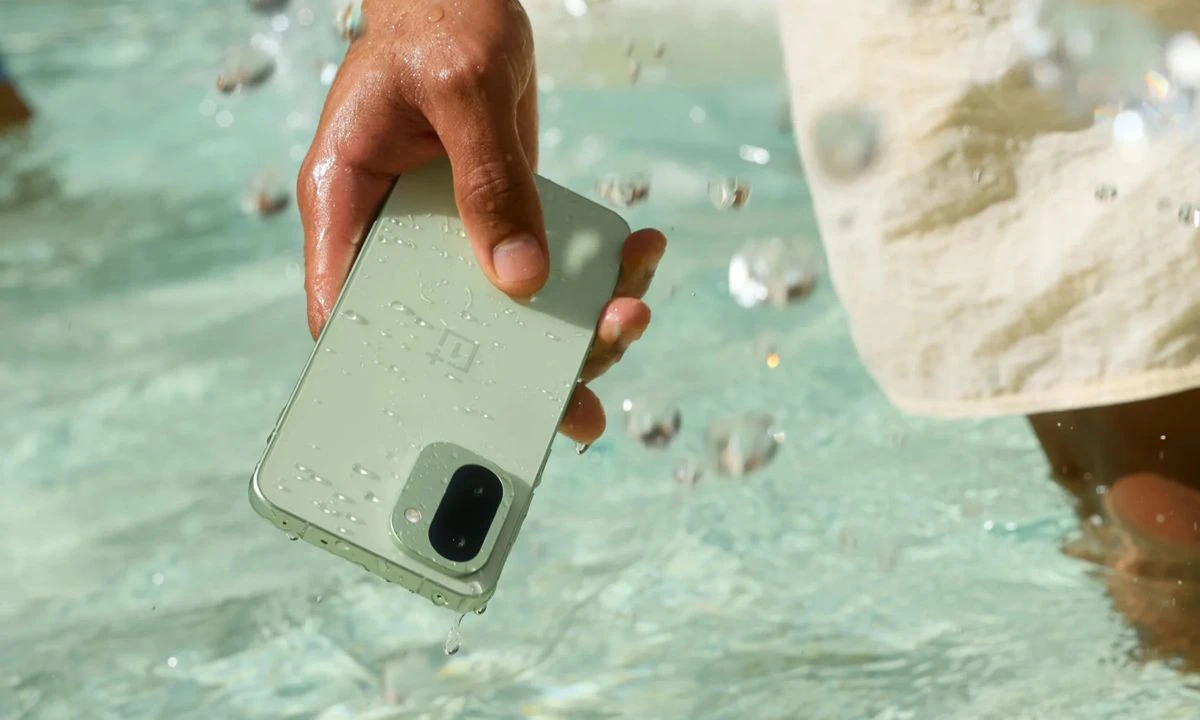 oneplus-15r-1.jpg oneplus-15r-1.jpg