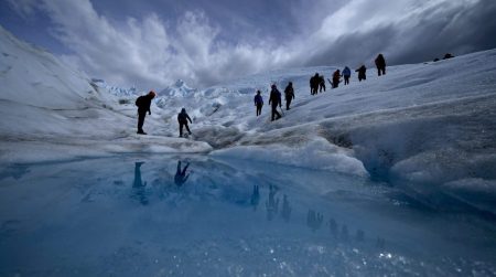 «Απίστευτο: Οι Άλπεις Λιώνουν! Η Σοκαριστική Αύξηση Εξαφάνισης Παγετώνων Μέχρι το 2100» «Απίστευτο: Οι Άλπεις Λιώνουν! Η Σοκαριστική Αύξηση Εξαφάνισης Παγετώνων Μέχρι το 2100»