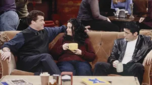 Θλίψη στον κόσμο της τηλεόρασης: Έφυγε από τη ζωή ο Pat Finn στα 60 του – Ο αγαπημένος μας από Friends και The Middle!