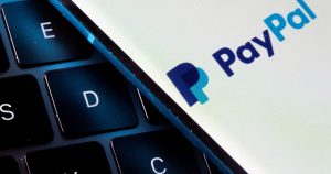 «ΣΥΓΚΛΟΝΙΣΤΙΚΟ: Η PayPal Αποκαλύπτει Σχέδια για Να Γίνει Τράπεζα! Τι Σημαίνει Αυτό για Εσάς!»
