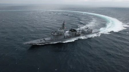 «Απίστευτο! Η Ιαπωνία Δημιούργησε Ένα Θαυμαστό Όπλο Λέιζερ Που Μπορεί Να Καταρρίψει Δrones!»