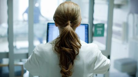 Επείγουσα Πρόσκληση: 53 Ψυχίατροι Απαραίτητοι για την Επανεκκίνηση του Εθνικού Δικτύου Ψυχικής Υγείας!