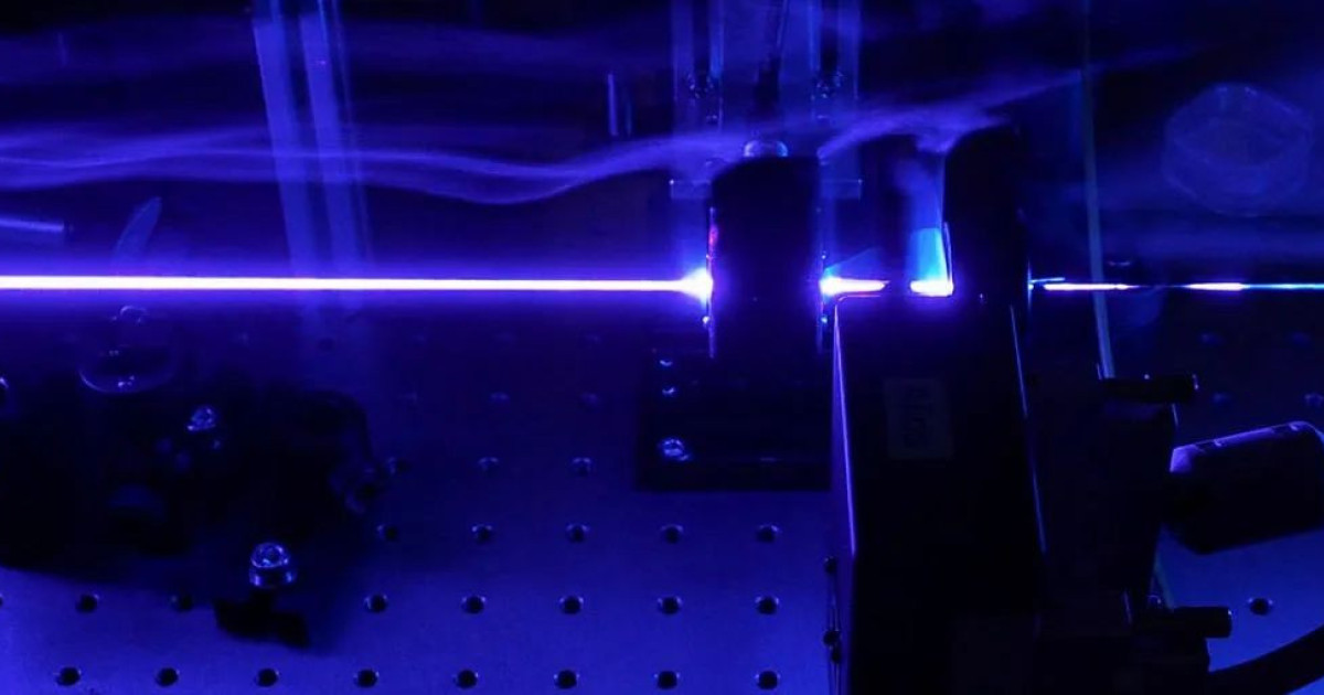 Ανατροπή στη Κβαντική Τεχνολογία: Πώς ένα Απλό Καλώδιο Ιστορικά Ενώσε Δύο Κβαντικά Δίκτυα! Ανατροπή στη Κβαντική Τεχνολογία: Πώς ένα Απλό Καλώδιο Ιστορικά Ενώσε Δύο Κβαντικά Δίκτυα!