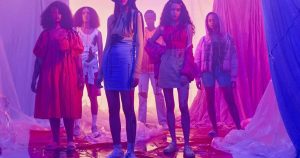 Η Σοκαριστική Αλήθεια: Γιατί τα Ρούχα από Ανακυκλωμένα Μπουκάλια Μπορεί να Βλάπτουν Περισσότερο τον Πλανήτη! Η Σοκαριστική Αλήθεια: Γιατί τα Ρούχα από Ανακυκλωμένα Μπουκάλια Μπορεί να Βλάπτουν Περισσότερο τον Πλανήτη!