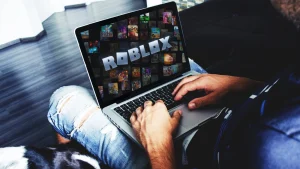 Η Ρωσία μπλοκάρει τη Roblox για τη διανομή LGBT «προπαγάνδας»