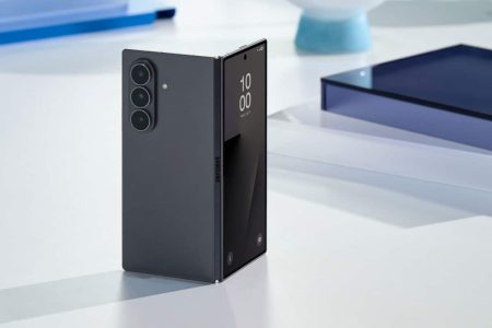 H Samsung φαίνεται πως ετοιμάζει ένα ακόμη book-style foldable εκτός από το Galaxy Z Fold8