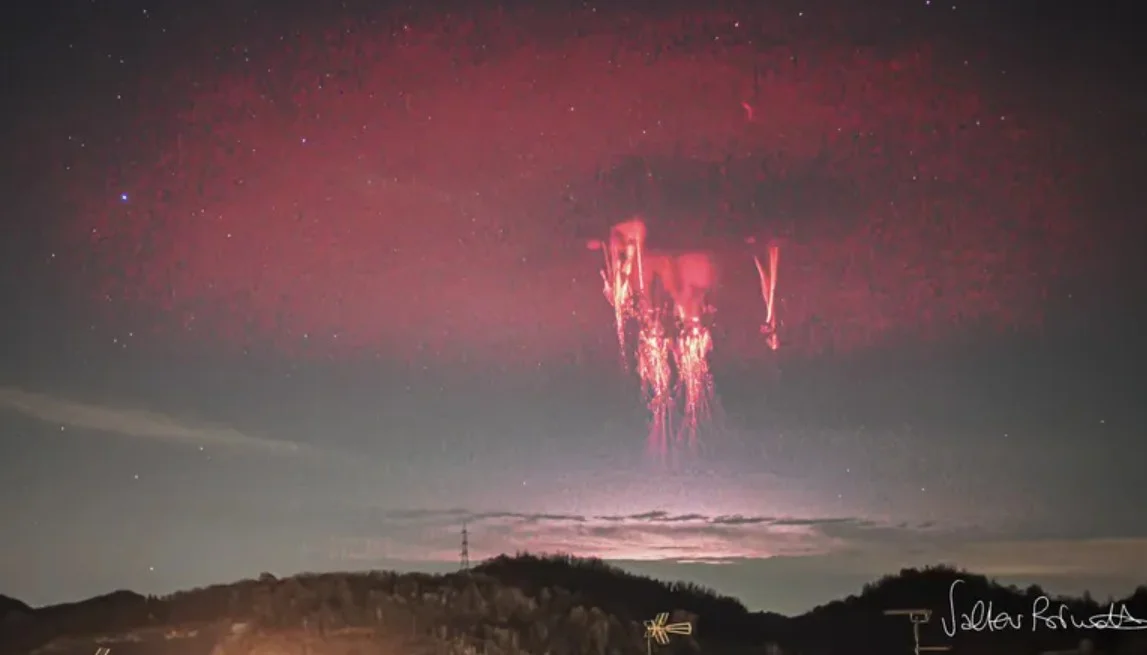 Ανακαλύψαμε ένα σπάνιο ατμοσφαιρικό φαινόμενο στη γειτονιά μας – Μάθετε τι συμβαίνει! Ανακαλύψαμε ένα σπάνιο ατμοσφαιρικό φαινόμενο στη γειτονιά μας – Μάθετε τι συμβαίνει!