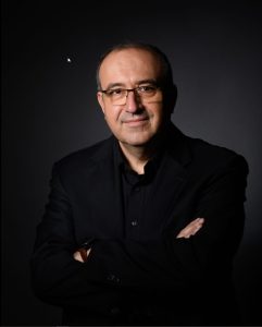 Η «Αφύλαχτη Διάβαση» επιστρέφει στα ερτζιανά μέσω του «Αθήνα 984» – Τυπολογίες Η «Αφύλαχτη Διάβαση» επιστρέφει στα ερτζιανά μέσω του «Αθήνα 984» - Τυπολογίες