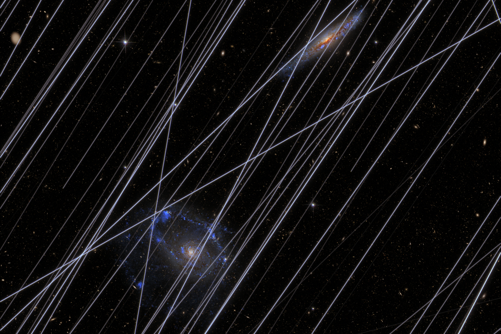 «Σοκ! 15.000 δορυφόροι γύρω από τη Γη τυφλώνουν τα τηλεσκόπια και προκαλούν υπερβολική φωτορύπανση – Πώς φτάσαμε από 2.000 το 2019 σε αυτήν την έκρηξη!» «Σοκ! 15.000 δορυφόροι γύρω από τη Γη τυφλώνουν τα τηλεσκόπια και προκαλούν υπερβολική φωτορύπανση – Πώς φτάσαμε από 2.000 το 2019 σε αυτήν την έκρηξη!»