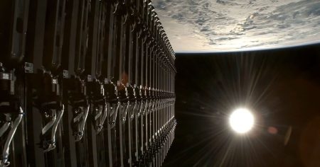 «Σοκαριστική Ανατροπή: Τροχιακή Ανωμαλία και Επικείμενη Πτώση προς τη Γη!»