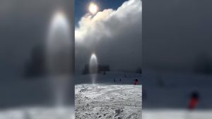 «Ανακαλύψτε το Σπάνιο Οπτικό Φαινόμενο που Μεταμορφώνει τον Ήλιο σε Καταπληκτική Φλόγα!»