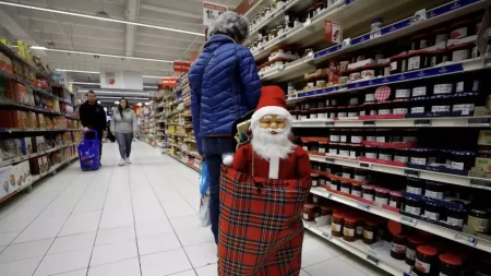 «Σοκ! Εκτοξεύτηκαν οι τιμές στο εορταστικό τραπέζι – Ανακαλύψτε πόσα θα χρειαστείτε για κρέας και γλυκά!» «Σοκ! Εκτοξεύτηκαν οι τιμές στο εορταστικό τραπέζι – Ανακαλύψτε πόσα θα χρειαστείτε για κρέας και γλυκά!»