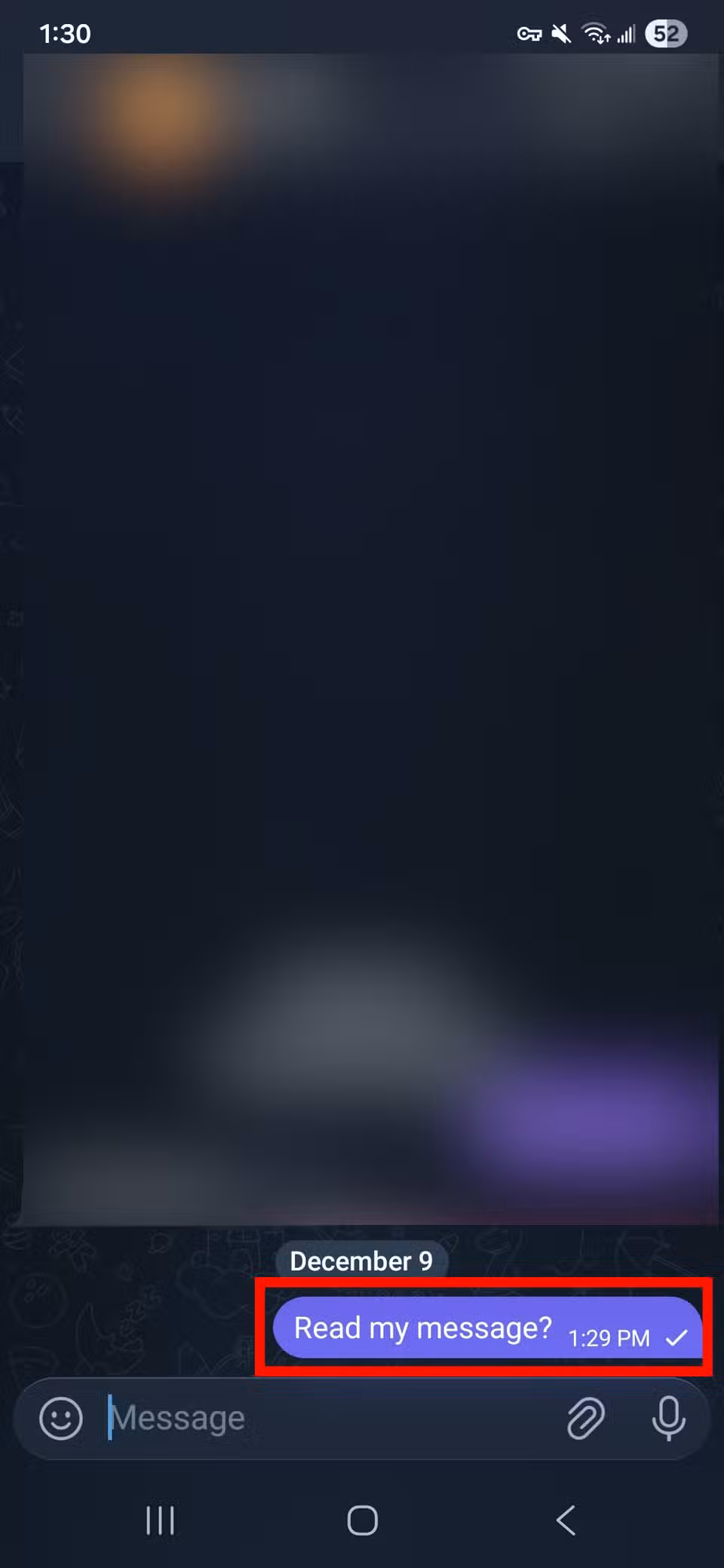 Πώς να μάθετε αν κάποιος διαβάζει τα μηνύματα κειμένου σας στο Android Κόκκινο ορθογώνιο περίγραμμα που υπογραμμίζει την κατάσταση ανάγνωσης ενός μηνύματος στο τηλεγράφημα που δείχνει μη αναγνωσμένο με ένα μόνο σημάδι επιλογής