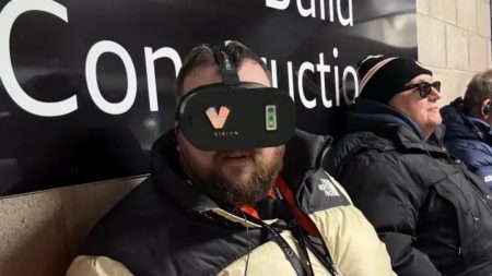 Σκωτία: Ανατρεπτική τεχνολογία επιτρέπει σε φίλαθλο με προβλήματα όρασης να ΔΕΙ για ΠΡΩΤΗ ΦΟΡΑ την αγαπημένη του ομάδα! Σκωτία: Ανατρεπτική τεχνολογία επιτρέπει σε φίλαθλο με προβλήματα όρασης να ΔΕΙ για ΠΡΩΤΗ ΦΟΡΑ την αγαπημένη του ομάδα!