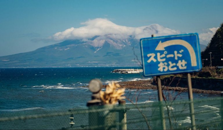 Ποιες είναι οι απίστευτες αλλαγές στη στάθμη της θάλασσας που συμβαίνουν σε αυτά τα μυστήρια νερά; Ανακαλύψτε το τώρα! «Απίστευτο! Αυτή η θάλασσα προκαλεί τις πιο παράξενες αλλαγές στη στάθμη του νερού παγκοσμίως!»