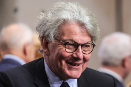 Σάλος στις ΗΠΑ: Ο Τιερί Μπρετόν και άλλοι Ευρωπαίοι στο μικροσκόπιο για τις ψηφιακές υπηρεσίες - Ποιες κυρώσεις τους χτύπησαν τη πόρτα; Ο πρώην Επίτροπος Εσωτερικής Αγοράς προειδοποιεί για «άνεμο μακαρθισμού»!