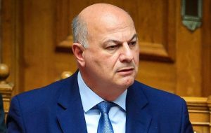 Ανατροπή στην Αγροτική Πολιτική: Τσιάρας καλεί τους Αγρότες να αλλάξουν στάση – Η Αντιπολίτευση «χτυπά»! Ανατροπή στην Αγροτική Πολιτική: Τσιάρας καλεί τους Αγρότες να αλλάξουν στάση - Η Αντιπολίτευση «χτυπά»!