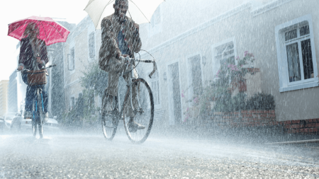 Τι σημαίνει πραγματικά «πιθανότητα βροχόπτωσης»; Εξηγεί ένας μετεωρολόγος.